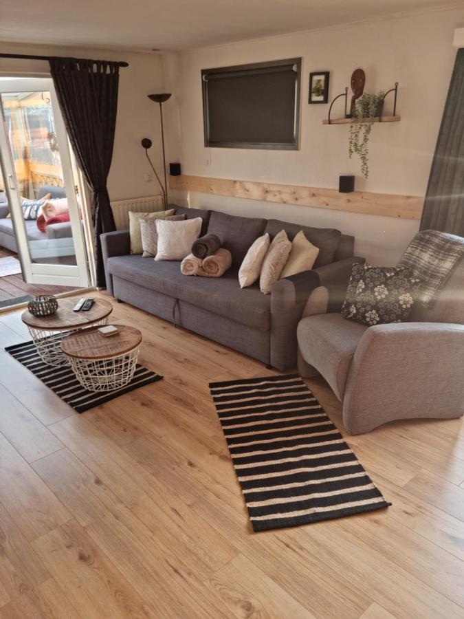 Chalet Harmony Prive Wellness Putten Buitenkant foto
